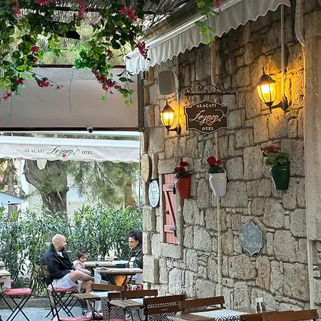 Zeynep ألاتشاتي